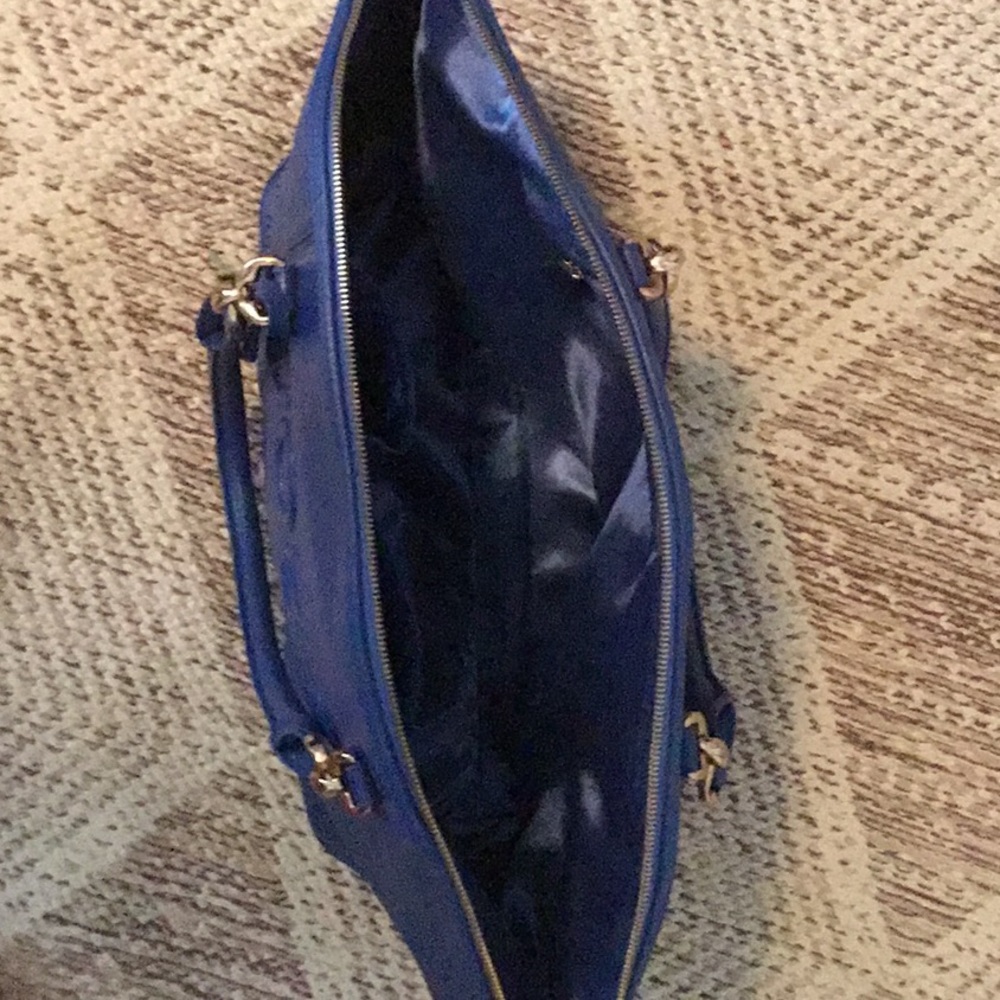 Handbag - Picture 5 of 6
